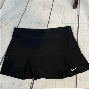 Nike Tennis Skirt (size L, long)